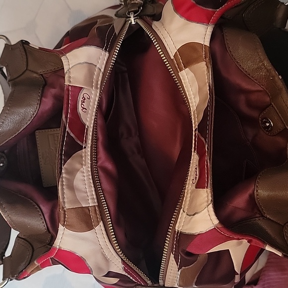 Coach woman’s handbag. - Picture 12 of 12